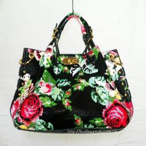 Женская сумка Tommy Hilfiger Black-MultiFloral 246 Женская сумка Tommy Hilfiger Black-MultiFloral 246