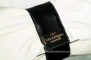 Женская сумка-клатч Valentino Garavani White/Black #444